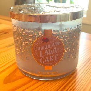 Bath and Body 3 Wick Candle